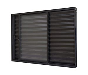 JANELA VENEZIANA LATERAL S/GRADE. ALUMÍNIO COR PRETA. RAMASSOL ULTRA